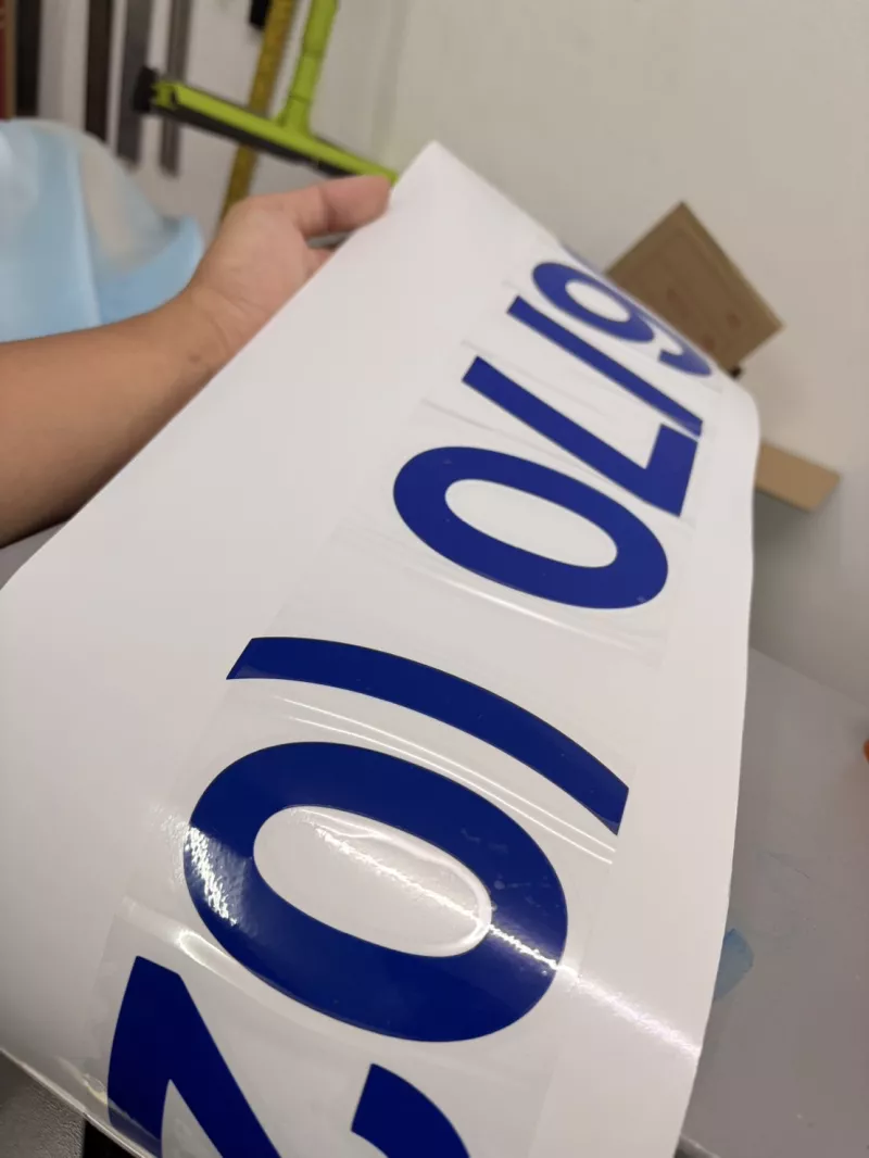 สติ๊กเกอร์ PVC ไดคัท ลงเทปยก