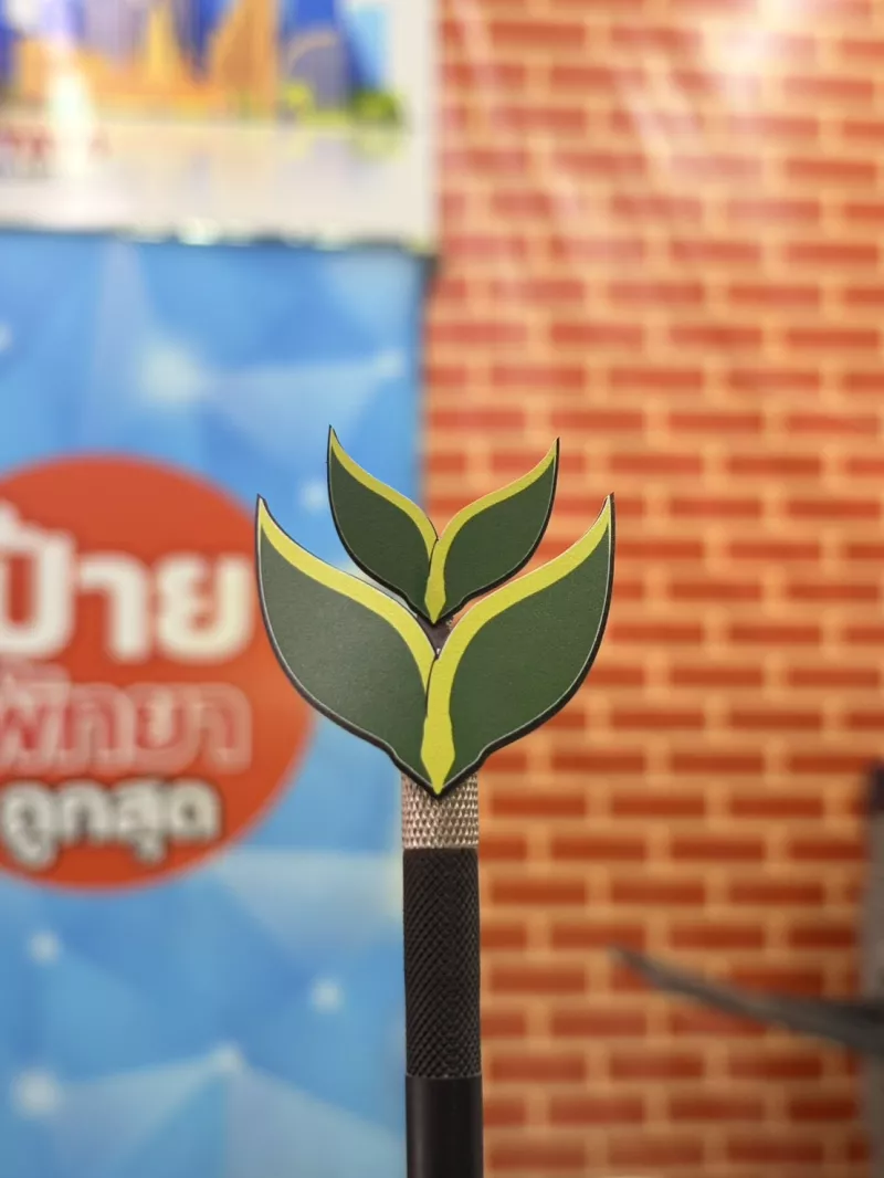 สติ๊กเกอร์ใสพิมพ์ UV รองหมึกขาว W+CMYK