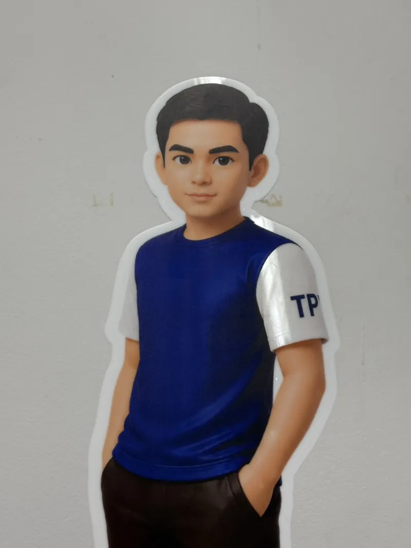สติ๊กเกอร์ใสพิมพ์ UV + ติดอะคริลิคไดคัต